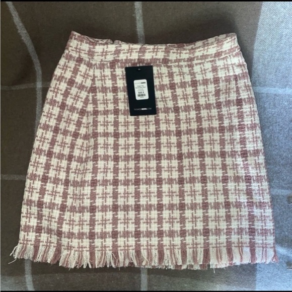 FASHION NOVA - Check the record MINI SKIRT size small. Color: blush/combo - Picture 2 of 6